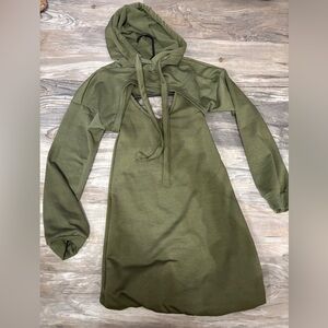 Two piece athletic set green